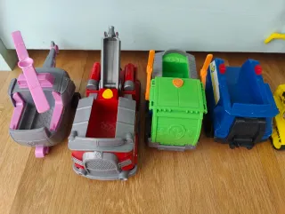 Patrulla Canina - Torre + coches + personajes