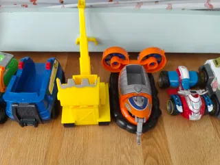 Patrulla Canina - Torre + coches + personajes