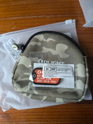 Olight bolso camuflaje con parche EC