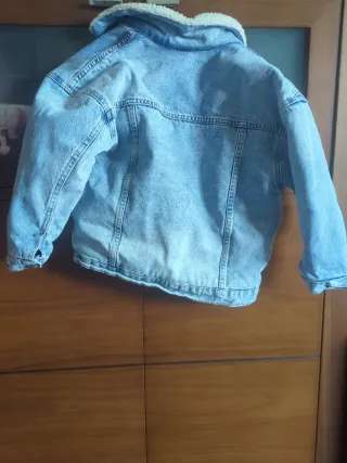 Chaqueta vaquera Zara niño borreguito talla7 122cm