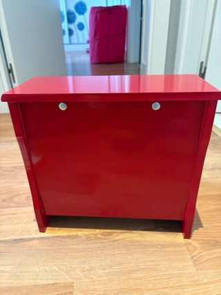 Piano de madera rojo para bebés