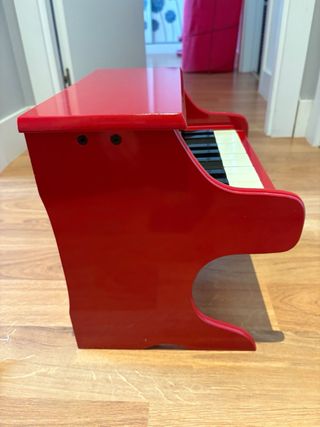 Piano de madera rojo para bebés