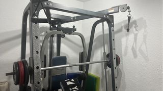 MOVYCO Multipower Smith con Banco