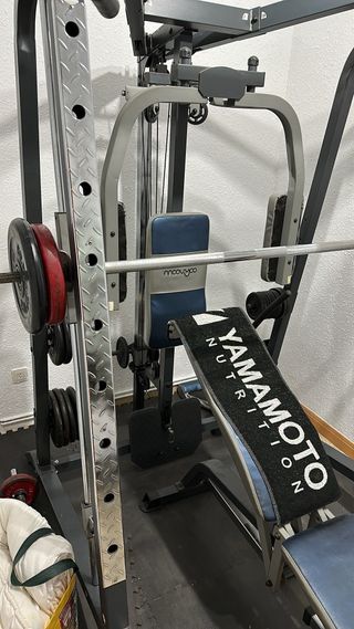 MOVYCO Multipower Smith con Banco