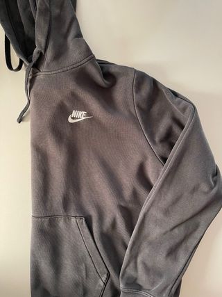 Felpa Nike nera con cappuccio
