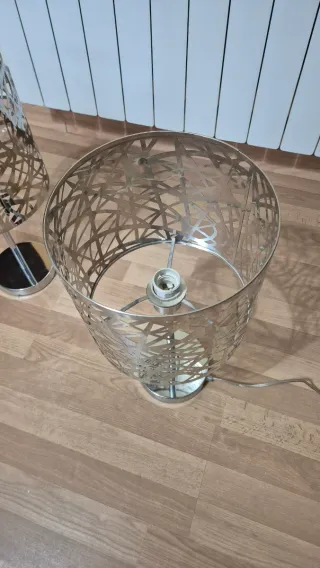 Juego de 2 lámparas de mesa plateadas