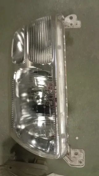 Faros Delanteros Suzuki Grand Vitara 2005