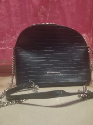 Borsetta donna nera effetto coccodrillo