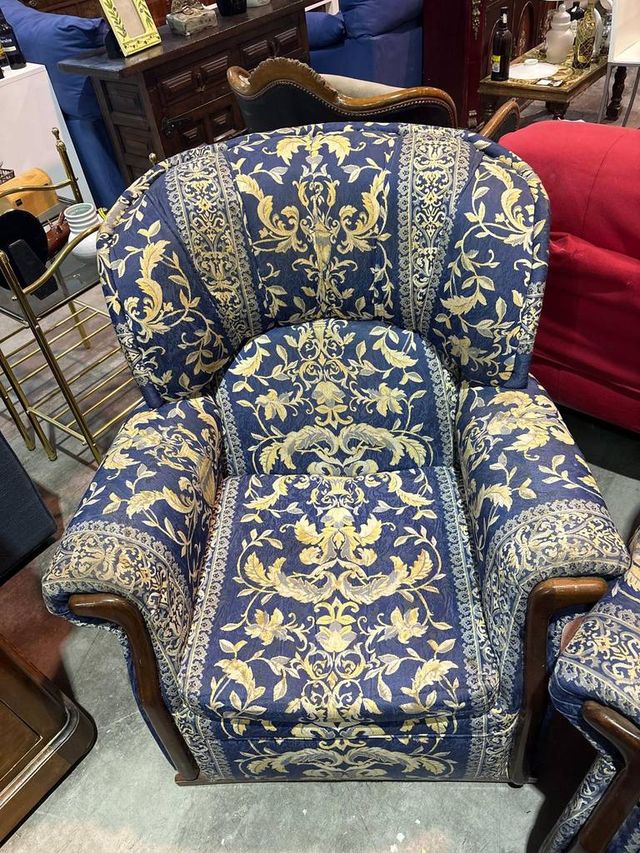 CONJUNTO DE SOFÁ Y SILLÓN VINTAGE