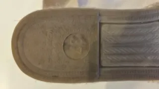 Sandalias de tela beige y blancas