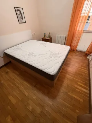 Canapés colchones mesitas cabeceros somiers