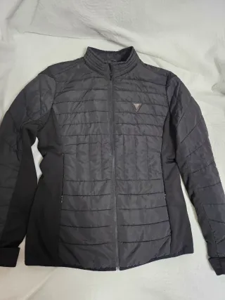 Chaqueta Guess Negra