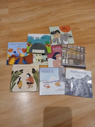 Elefanteak, Kalea Nagusia, Tititxo, Kolore Hiri...