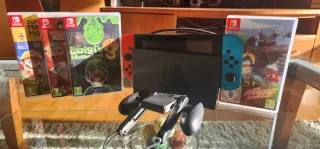 Nintendo Switch + 4 Giochi