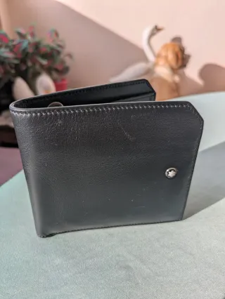Cartera Montblanc con broche de seguridad