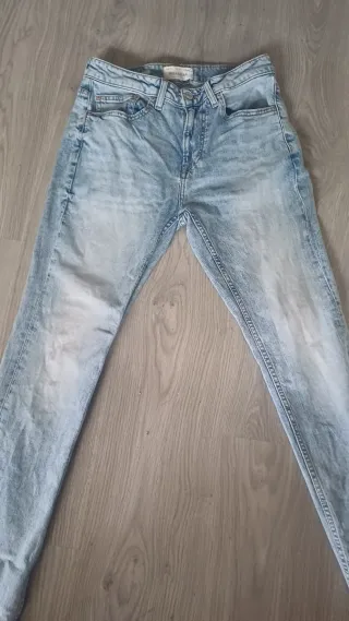 Pantalón vaquero Pull&Bear Slim Talla 38
