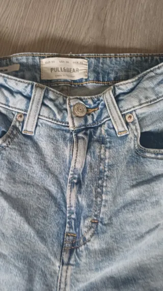 Pantalón vaquero Pull&Bear Slim Talla 38