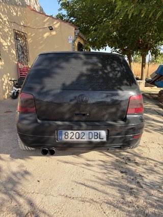 Volkswagen Golf 2004