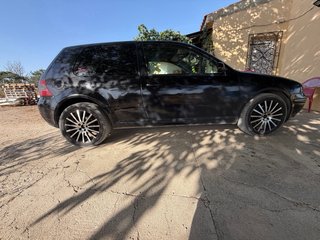 Volkswagen Golf 2004
