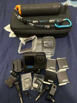 GoPro Hero 11 Black + Accesorios