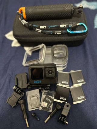 GoPro Hero 11 Black + Accesorios