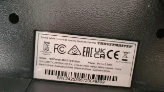 Volante e Pedali Thrustmaster PS4 Ferrari