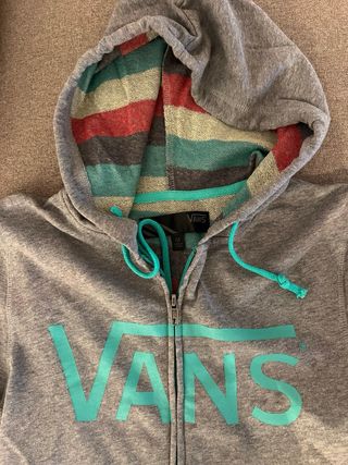 Sudadera Vans Gris con Capucha