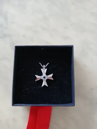 Cadena con Cruz de Malta