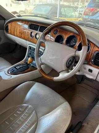Jaguar XK8 1999