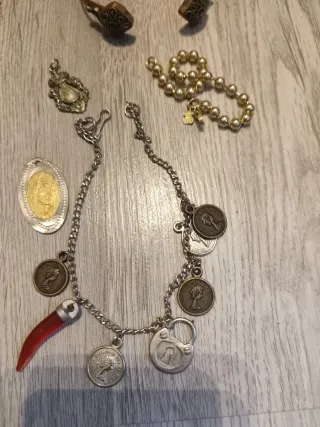 Lote de bisutería variada