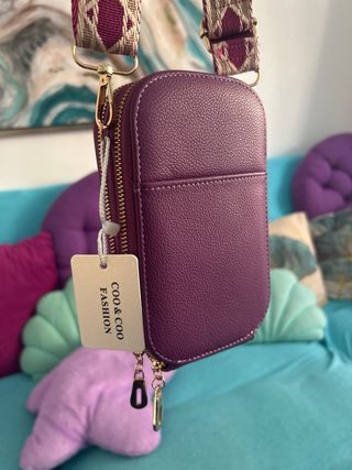 Bolso bandolera morado móvil y cartera