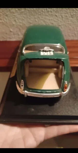 Maqueta Maisto Jaguar Mark II 1959