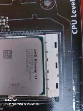 Placa Base ASUS ROG Crosshair IV+AMD phenom 2 X6