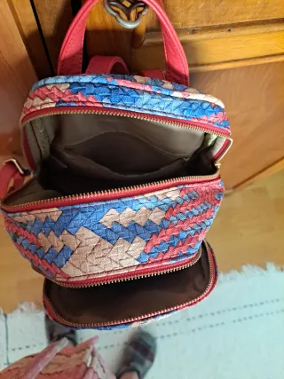 Mochila BIMBA Y LOLA azul y rosa tejida