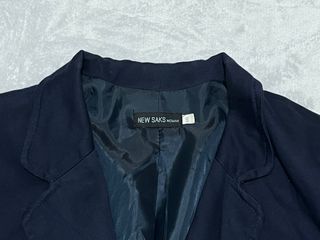 Americana corta azul marino