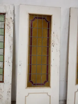 Puertas de madera con cristaleras