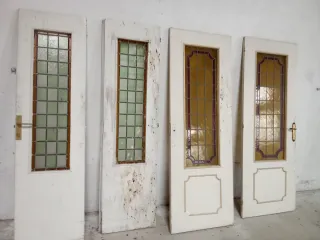 Puertas de madera con cristaleras