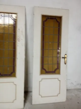 Puertas de madera con cristaleras