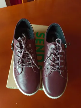 Zapatos deportivos Senda Road morados