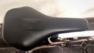 ROCKRIDER NEUF 9.2 MOUNTAIN BIKE.