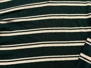 Top Bershka rayas verde y blanco Talla M