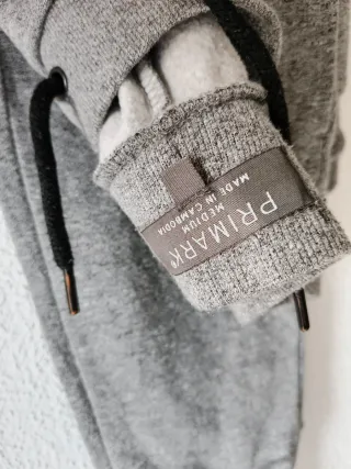 Pantalones chándal grises hombre