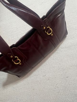 Bolso de hombro Zara rojo bordeau