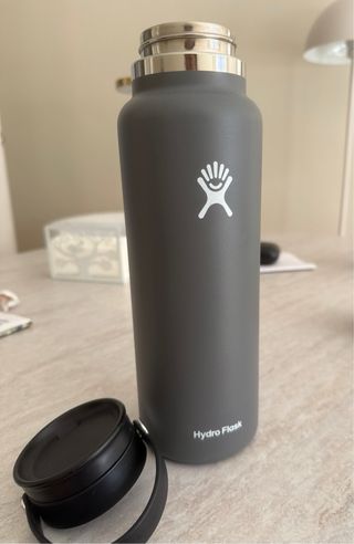 Hydro Flask Botella aislante 1.18L 40oz Gris nueva