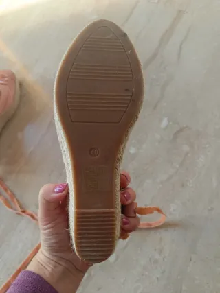 Zapatos de fallera salmón con plataforma