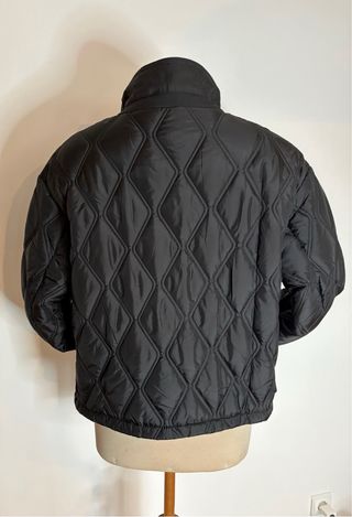 Blusão acolchoado preto