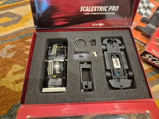 Scalextric Pro Porsche 911 GT3 Cup NUEVO