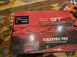 Scalextric Pro Porsche 911 GT3 Cup NUEVO