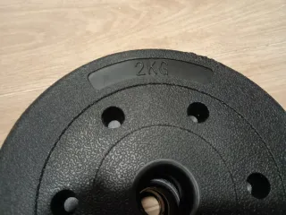 Set di pesi per palestra con manubri