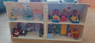 Casa familiar Playmobil con la mayoría de piezas